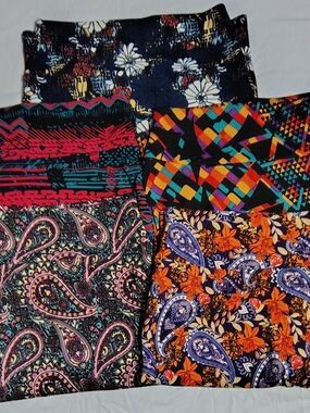 LuLaroe Cassie Skirt Lot Of 5 Size Small NWOT